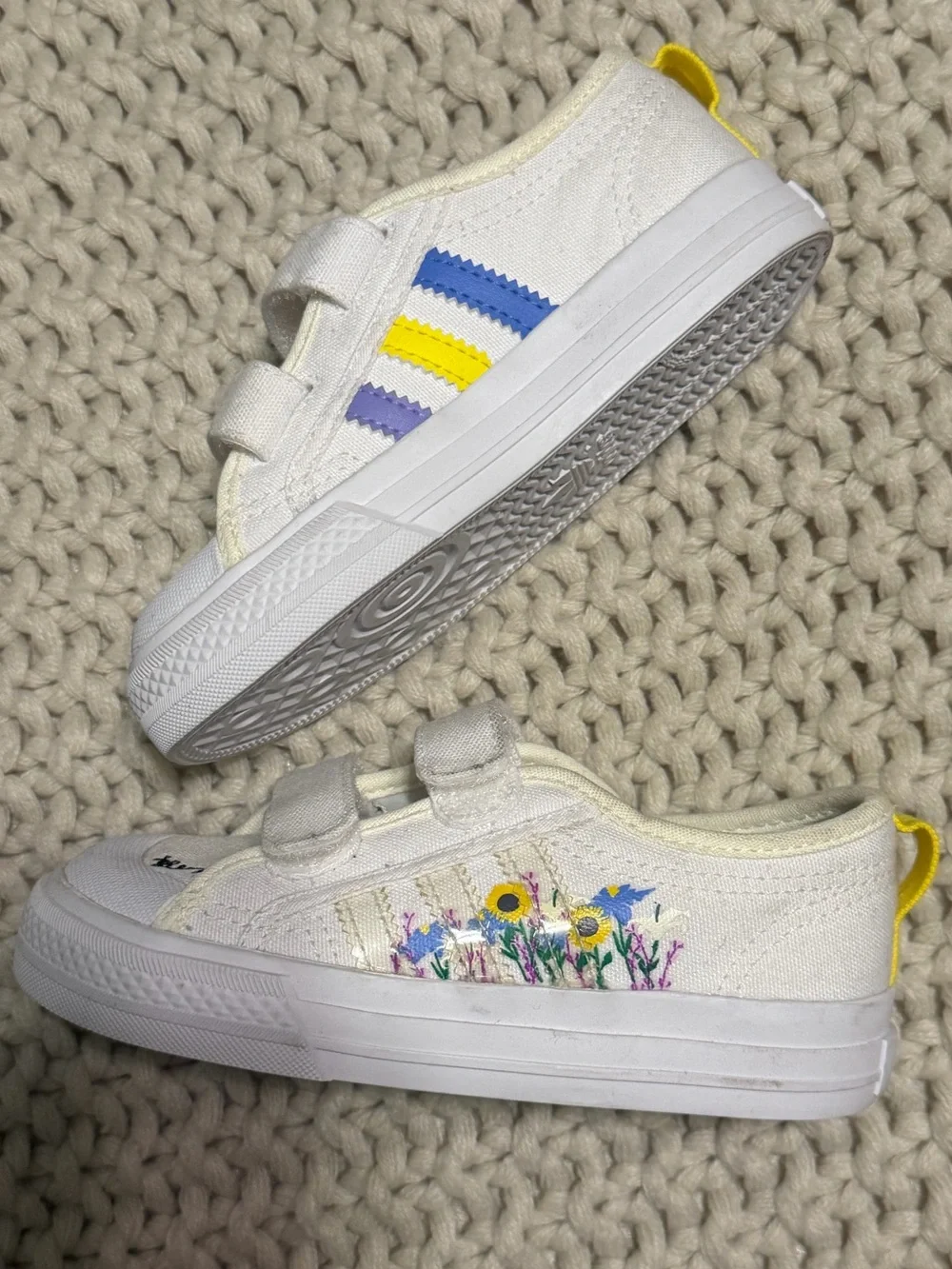 adidas Kids White Canvas Sneakers with Yellow Tab